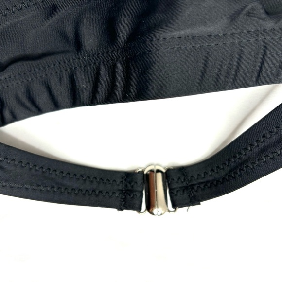 Black bikini top size medium - Picture 4 of 5